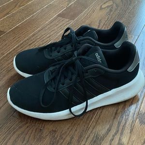 Women’s Adidas sneakers, black, size 8.5